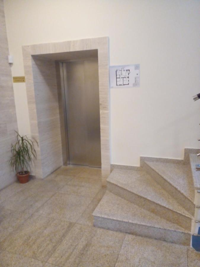 Hotel Genio Tbiliszi Kültér fotó