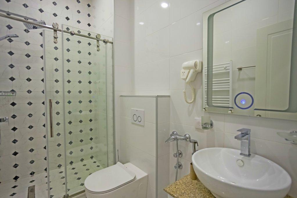 Hotel Genio Tbiliszi Kültér fotó