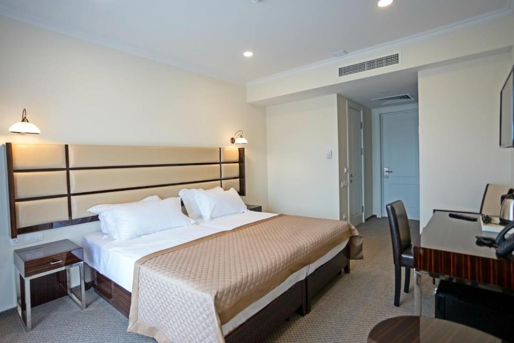 Hotel Genio Tbiliszi Kültér fotó
