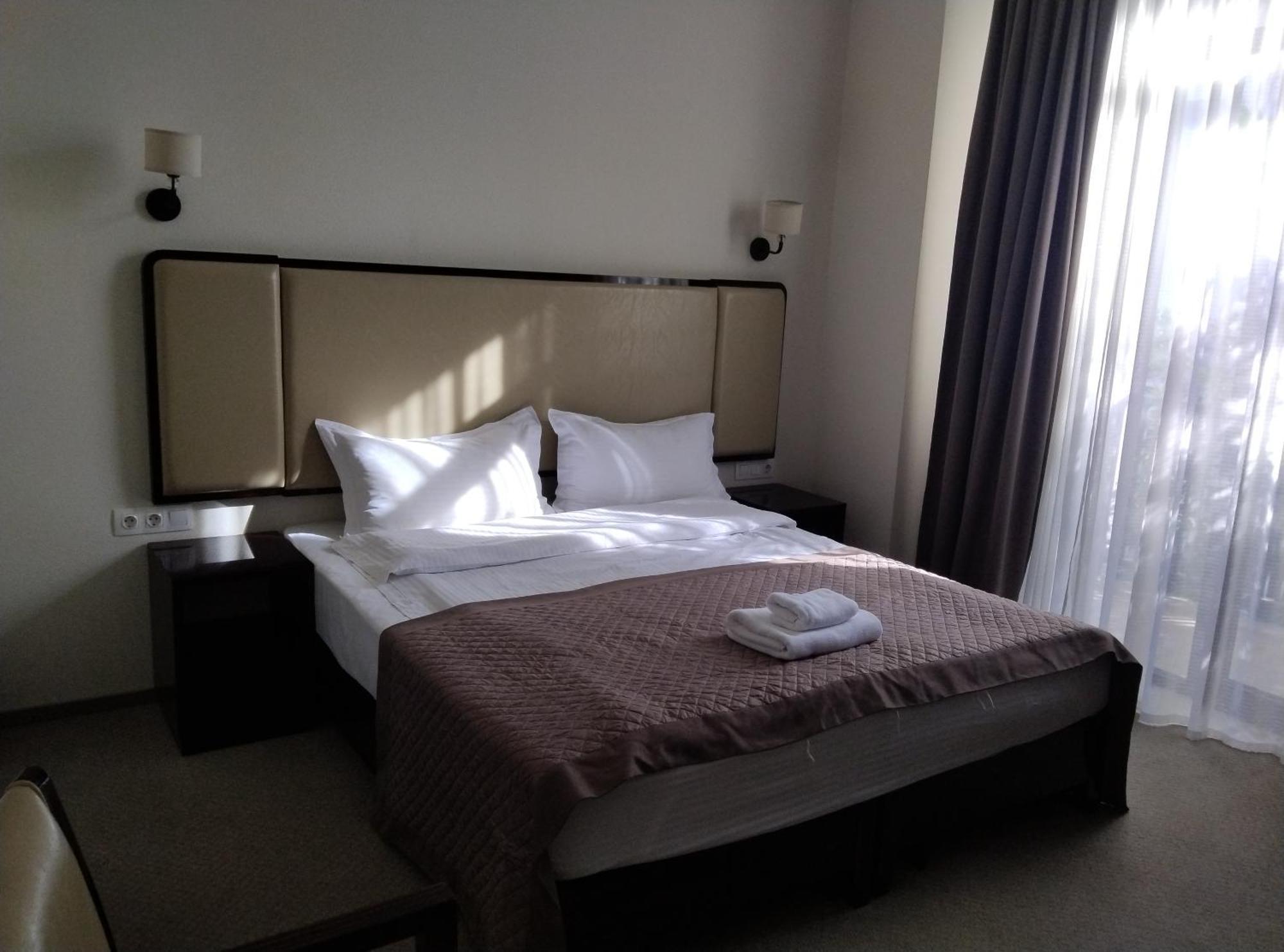 Hotel Genio Tbiliszi Kültér fotó