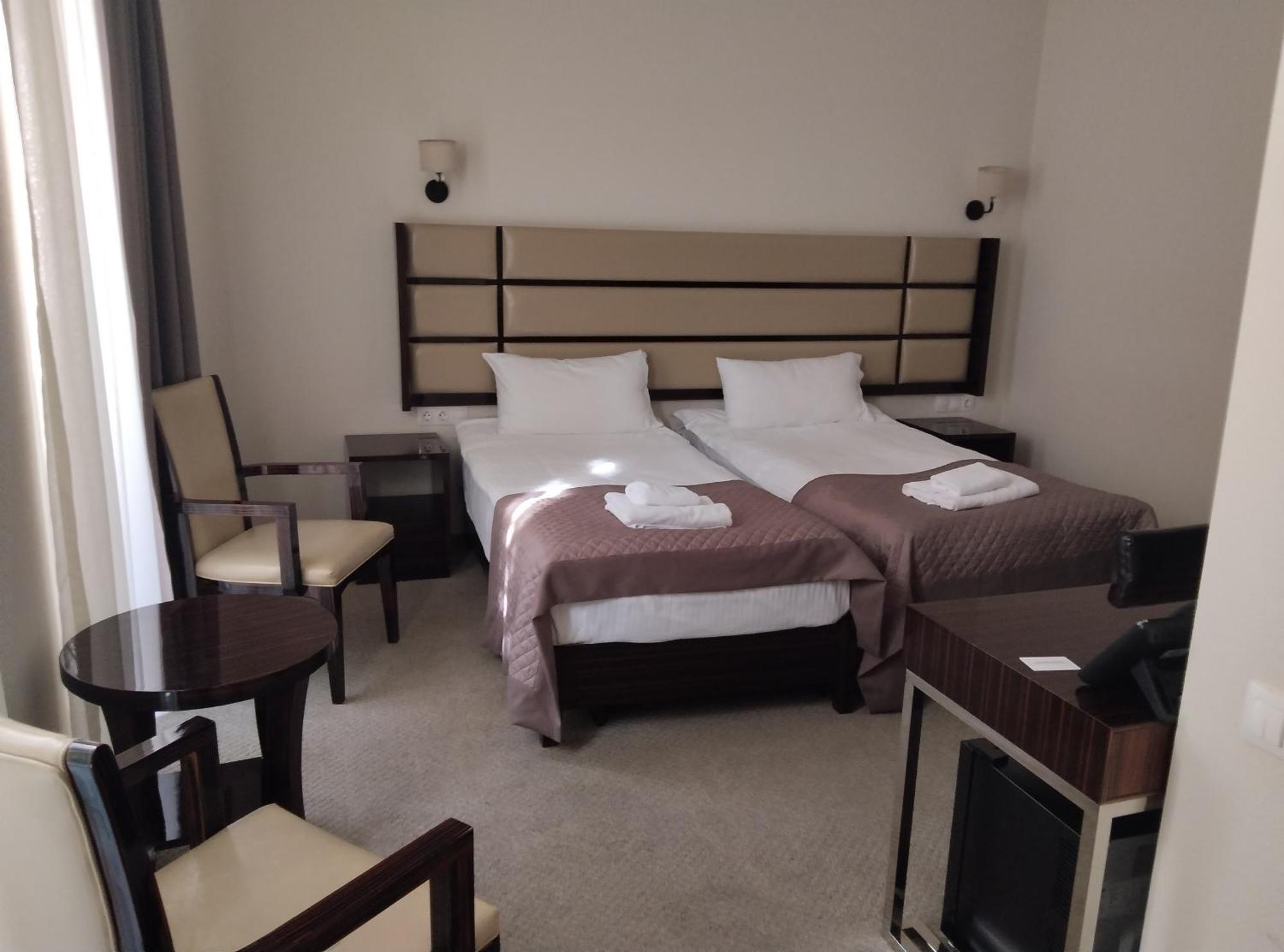 Hotel Genio Tbiliszi Kültér fotó