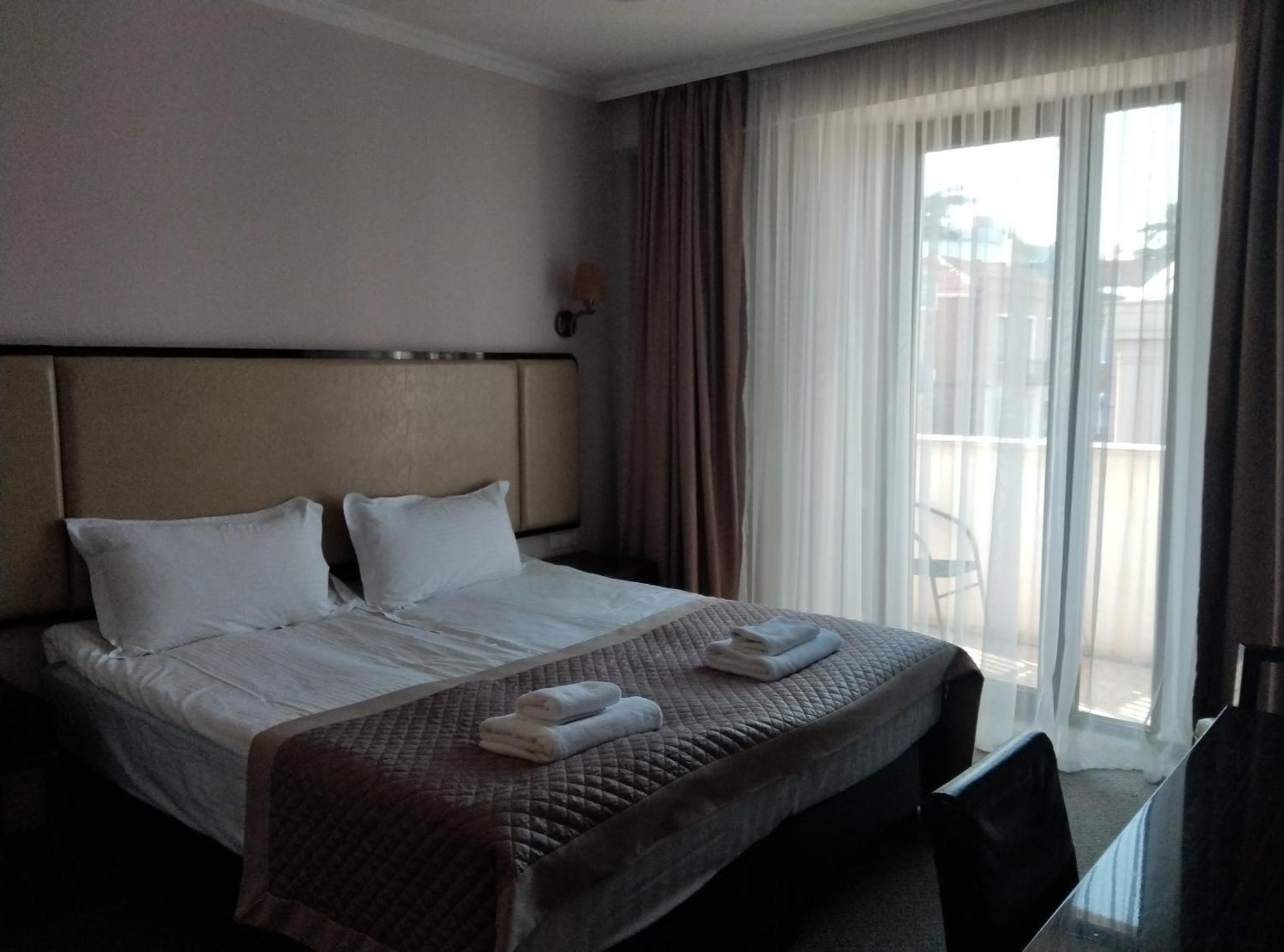 Hotel Genio Tbiliszi Kültér fotó