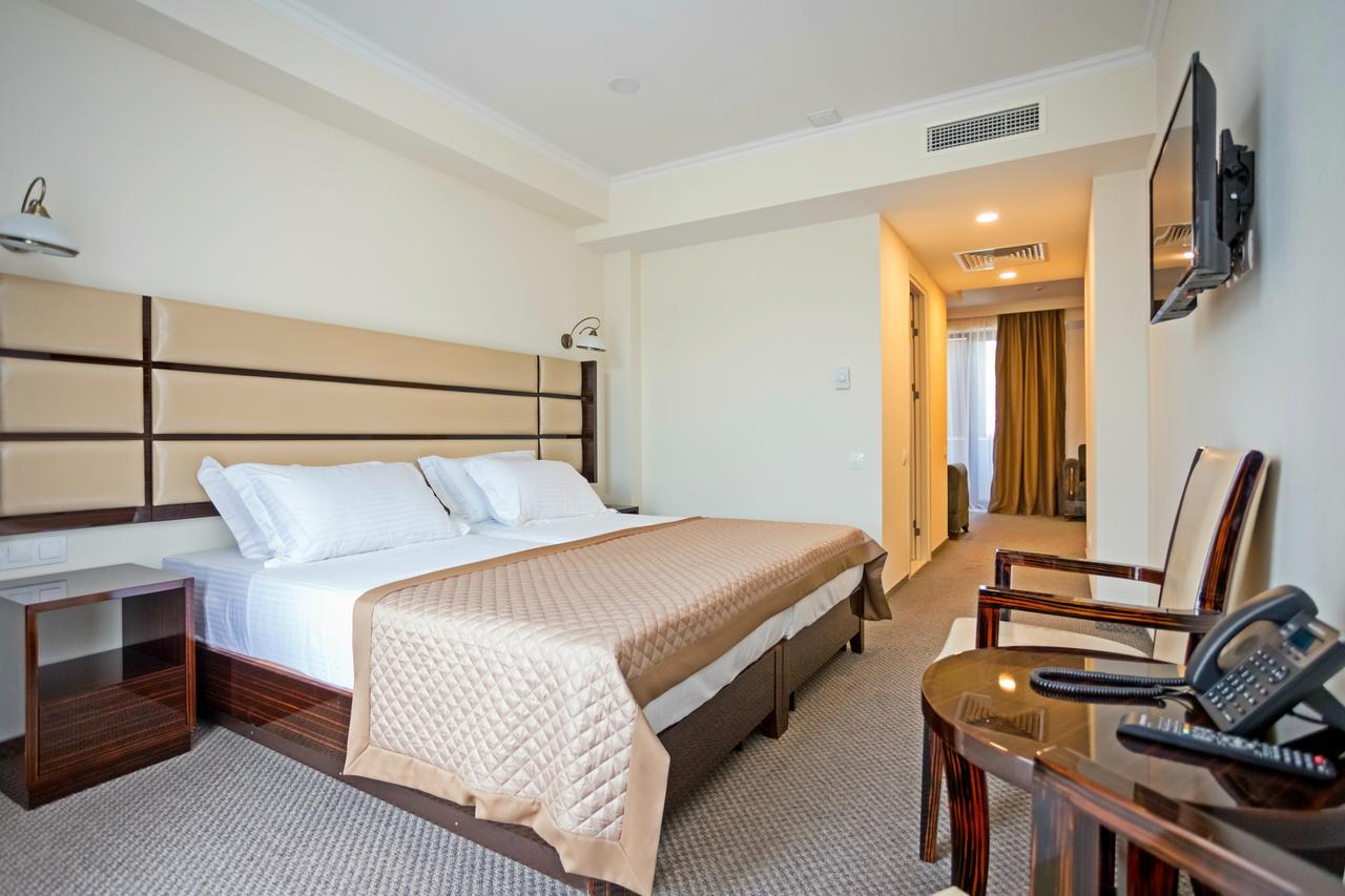 Hotel Genio Tbiliszi Kültér fotó